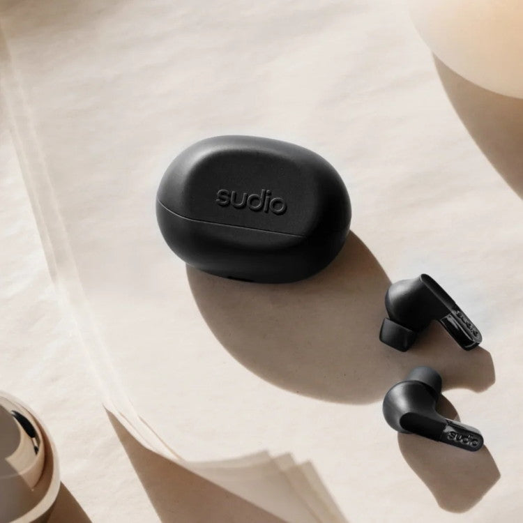 【国内正規品】 sudio N3 Pro カナル型完全ワイヤレスイヤホン Bluetooth マルチポイント アクティブノイズキャンセリング SBC 防水 IPX4 マイク 音声アシスタント コンパクト 北欧 おしゃれ ブラック