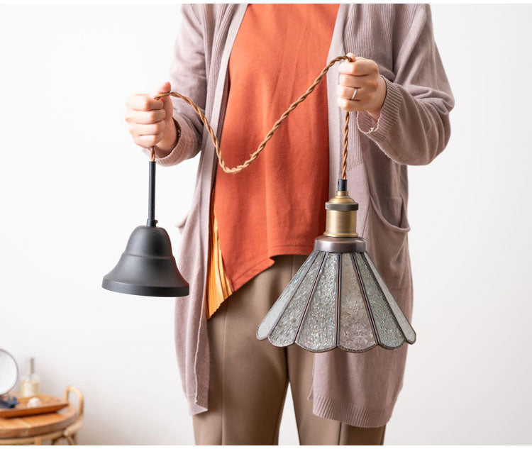 ステンドグラスライト ガラス スチール ペンダントライト 照明 シンプル 一灯 おしゃれ 北欧 かわいい インテリア リビング ダイニング 寝室 吊り下げ シンプル キッチン(代引不可)