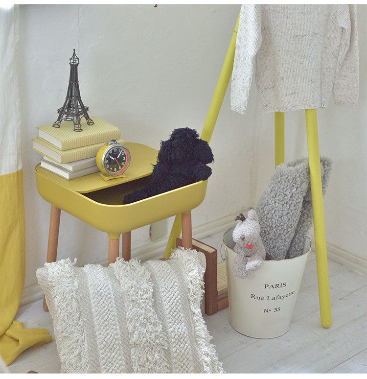 テーブル サイドテーブル ソファテーブル ナイトテーブル 省スペース 収納付き 軽量 コンパクト 北欧 おしゃれ シンプル モダン 木脚 樹脂製 コード穴付き グレー ホワイト イエロー マット(代引不可)