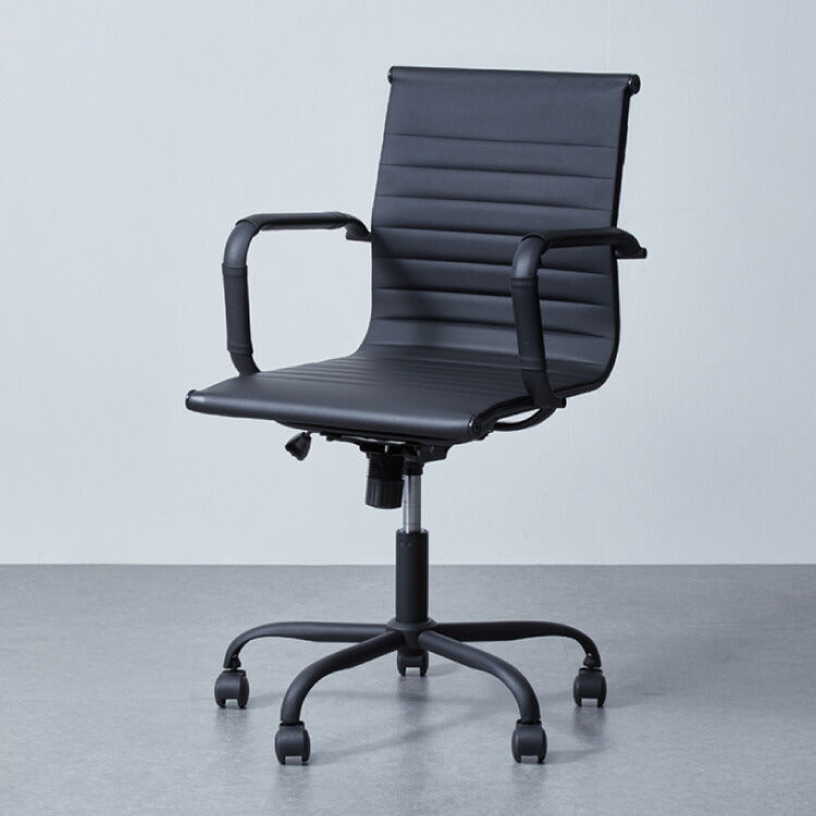 【5%OFF】オフィスチェア スチール脚 デスクチェア オフィス 回転 オフィスチェア イームズ アルミナムチェア リプロダクト デザイナーズチェア レザー チェア PCチェア パソコンチェア コンパクト おしゃれ 椅子 イス シンプル ブラック 事務椅子