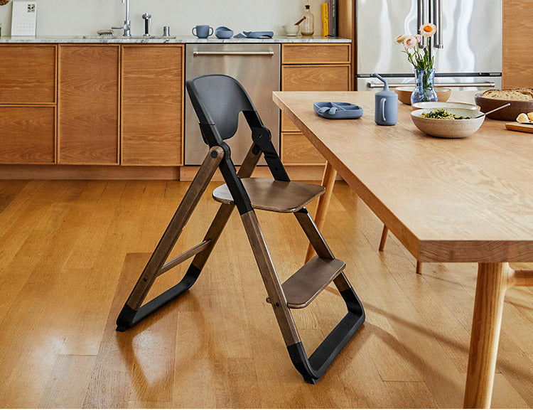 【正規取扱店】【2年保証】 Ergobaby evolve チェア ハイチェア ベビーチェア チェアー いす 椅子 イス ハイチェアー ダイニングチェア ベビーハイチェア ダークウッド ナチュラルウッド