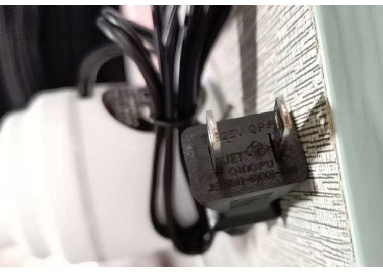 ファミラ 掃除機のいらない布団圧縮袋 吸引機+圧縮袋 15点セット 掃除機いらずで簡単圧縮 吸引&圧縮 密封チャック 竹炭シート ふとん圧縮袋 布団圧縮袋 押入れ 押し入れ 収納 衣類収納(代引不可)