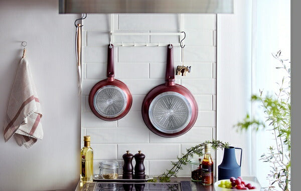 アイリスオーヤマ 取っ手一体型フライパン20cm IH 取っ手付き フライパン DCF-I20 IRIS OYAMA キッチン 調理用品 キッチンツール(代引不可)