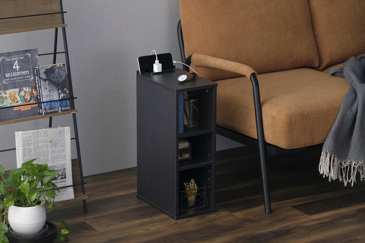 アイリスオーヤマ ナイトテーブル 棚付き 幅18 サイドテーブル コンセント ナイトテーブル ベッドサイド スマホスタンド付き 棚 ラック 収納付き 隙間収納 すき間収納 ブラック NTB-180R IRIS OYAMA(代引不可)