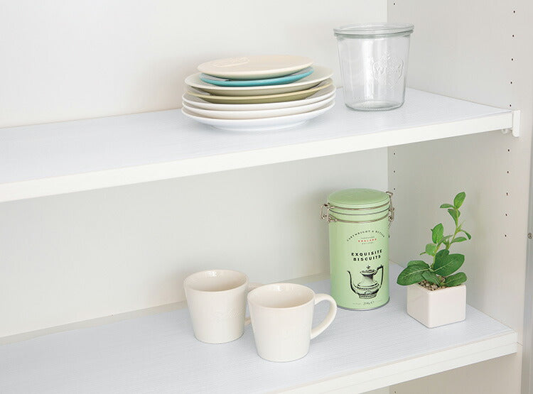 食器棚シート ホワイト 奥行30cm×500cm 消臭 食器 シート 消臭 抗菌 防カビ 食器棚 キッチンシート キッチン シンク下 引き出し 棚 引き出しシート フリーカット 収納 棚板保護 日本製 東和産業