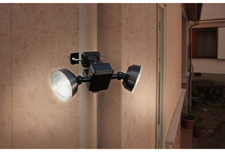 LEDセンサーライト ムサシ RITEX ライテックス S-25L ソーラー式 1.3W×2灯 明るさ220ルーメン フリーアーム式 人感センサーライト 防犯 屋外 防犯グッズ 玄関(代引不可)