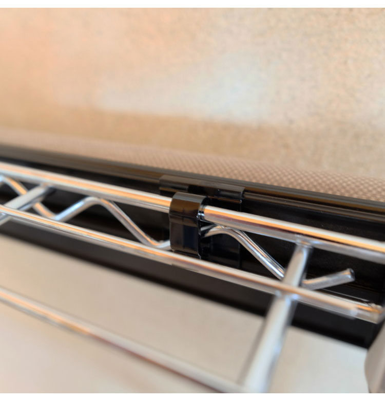 TOSO トーソー スチールラック用ロールスクリーン 60×180cm カーテンレール用ブラケット付き コードレスタイプ 目隠し 収納目隠し 目隠しカーテン 取り付け簡単(代引不可)