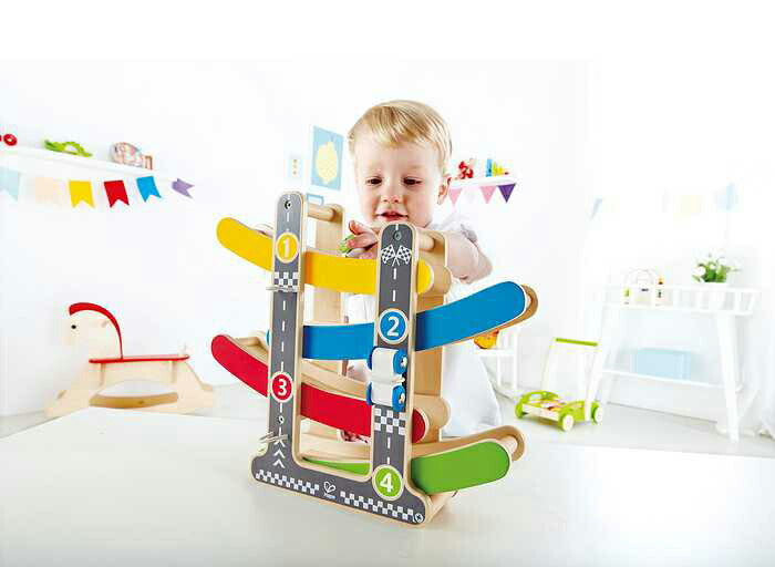 Hape カースライダー ミニカー おもちゃ 玩具 教育玩具 知育玩具 ホビー 男の子 女の子 キッズ 子ども 子供 ギフト 贈り物 プレゼント 赤ちゃん 幼稚園 保育園 ゲーム インテリア(代引不可)