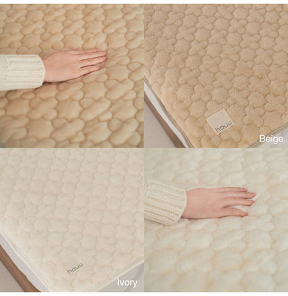 nishikawa【西川】hauu もちもち敷きパッド 140×200cm ダブル 敷パッド 敷布団 ベッドパッド かわいい おしゃれ 北欧 洗濯可能 洗える シンプル デザイン マットレス 敷布団