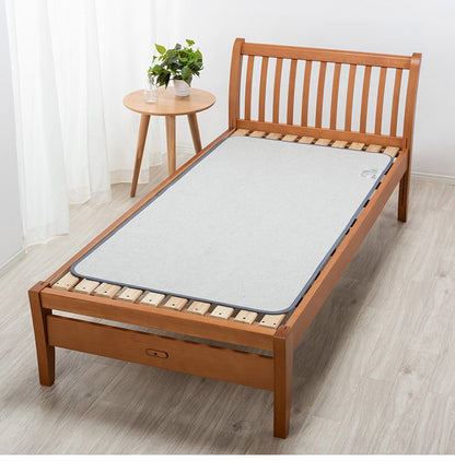 【2枚セット】除湿シート ドライウェル ダブル 130×180cm 日本製 無地 湿気取り 抗菌 防臭 高吸湿 モイスファイン 防カビ マット 湿気取り 湿気とり 除湿 マット 布団下 グレー 西川 nishikawa