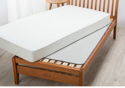 除湿シート ドライウェル ダブル 130×180cm 日本製 無地 湿気取り 抗菌 防臭 高吸湿 モイスファイン 防カビ マット 湿気取り 湿気とり 除湿 マット パッド 布団下 グレー 西川 nishikawa