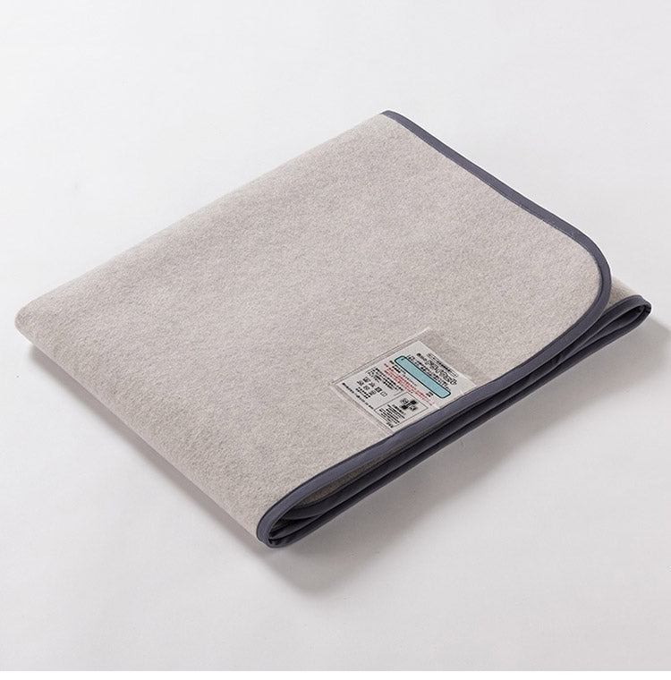 【2枚セット】除湿シート ドライウェル シングル 90×180cm 日本製 無地 湿気取り 抗菌 防臭 高吸湿 モイスファイン 防カビ マット 湿気取り 湿気とり 除湿 マット 布団下 グレー 西川 nishikawa