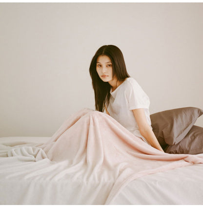 nishikawa【西川】hauu もちもちブランケット ニューマイヤー毛布 シングル 140×200cm 毛布 ひざ掛け 肌掛け 布団 あったか 暖か おしゃれ デザイン 洗える 洗濯可能 インテリア もうふ