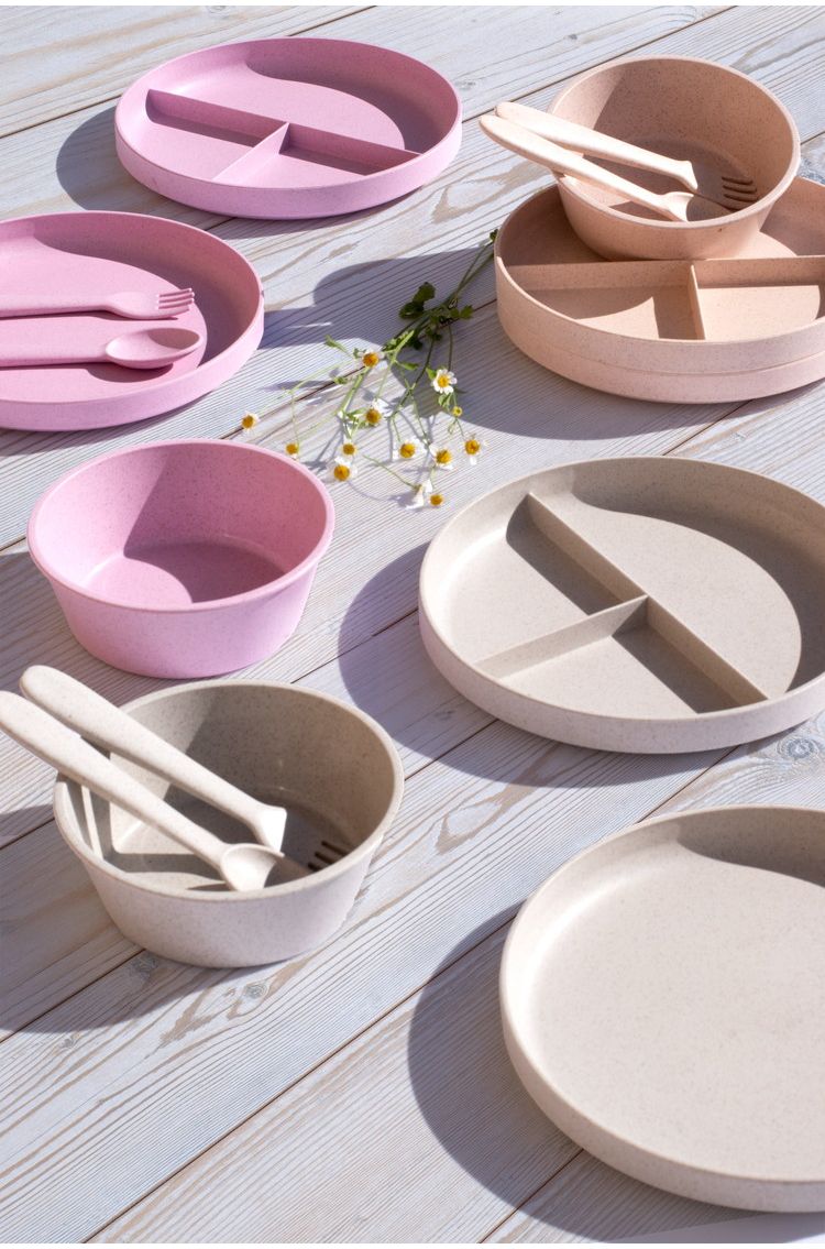 ユニバーサル 三つ仕切りプレート 19cm ベージュ PLKAP1073TMR ABODE Homeware 麦わらPP(ポリプロピレン樹脂/麦わら繊維)/TPE 18.5×18.5×2.5cm -20~140℃ 食洗機対応 自然由来(代引不可)