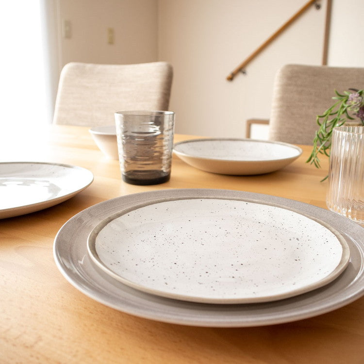 オンブルリム サラダプレート 21cm グレー ターホン TarHong メラミン食器 21cm 割れにくい おしゃれ 食洗機対応 プレート お皿 ワンプレート 可愛い 電子レンジ不可 食洗機対応(代引不可)