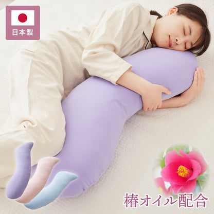 抱き枕 椿オイル 日本製 保湿 美容 洗える 専用カバー付き 東レ 綿 UVカット ストレッチ生地 吸水速乾 女性 女の子 プレゼント ギフト かわいい おしゃれ インテリア 国産 マタニティ 睡眠 快眠 寝具