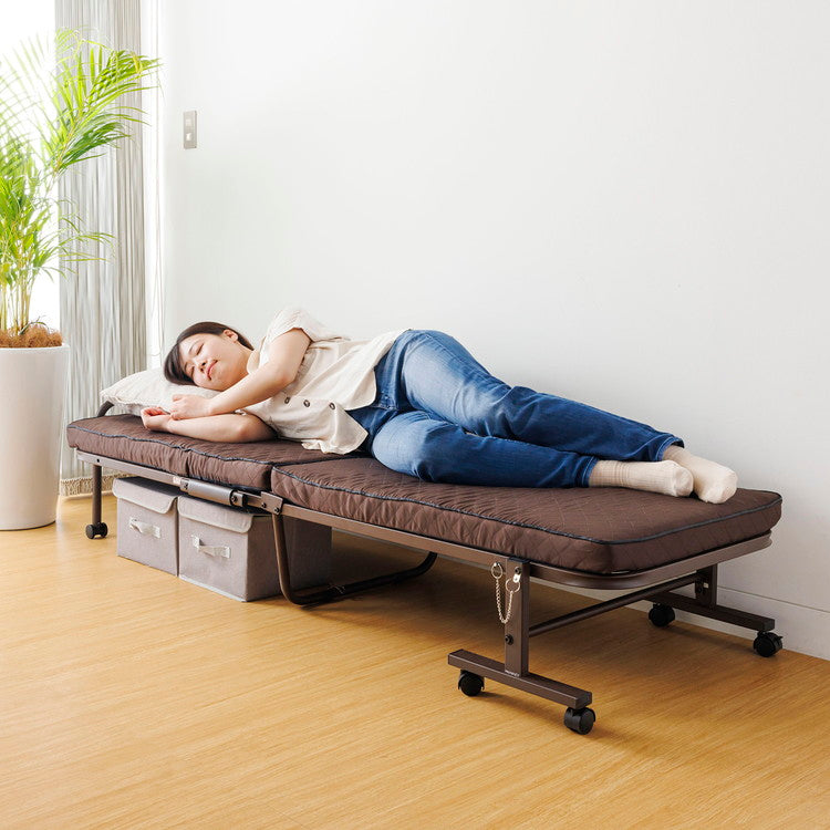 ベッド 折りたたみベッド コンパクト 小型ベッド スモール シングル 幅65 折り畳みベッド 簡易ベッド ベッドフレーム マットレス一体型 省スペース キャスター付き(代引不可)