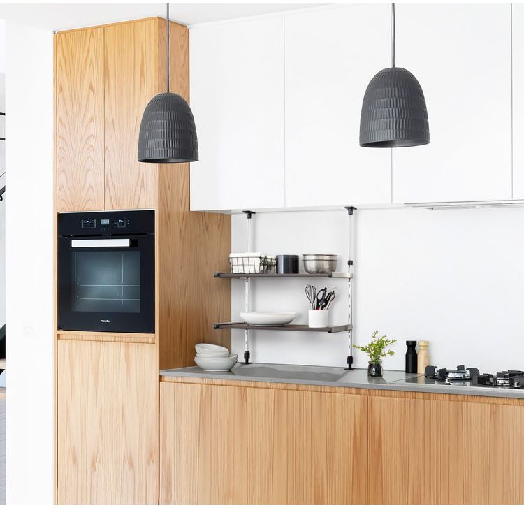 日本製 木目調スチール キッチン突っ張りラック 2段 幅55.6cm つっぱりラック 突っ張り棚 キッチン収納 キッチンラック 壁面収納 シンク収納 モクメタル おしゃれ(代引不可)