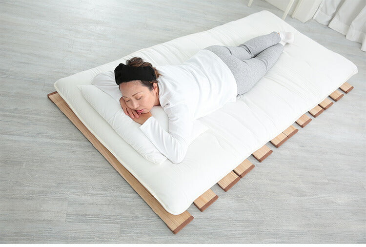 天然木 桐製 4つ折りすのこベッド セミシングル 幅80 布団も干せる 軽量 折りたたみベッド 薄型 すのこベッド 4つ折れ式 4つ折りタイプ 木製 ベッド コンパクト(代引不可)