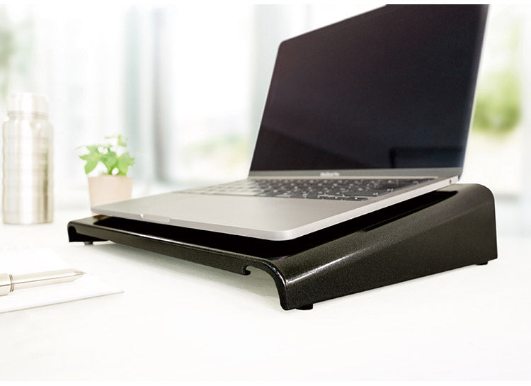 日本製 ノートPCラック 幅34cm PC操作に 傾斜ラック ノートパソコンラック 頑丈 スチール製 ブラック ホワイト 黒 白 リモートワーク 在宅勤務 卓上ラック PCラック 棚 デスク 机(代引不可)