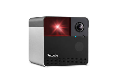 PETCUBE Play 2 ペットカメラ 見守りカメラ レーザートイ搭載 犬 猫 小型 高画質 双方向音声 会話 マイク 録画 暗所 夜 広角 ズーム いたずら防止 声かけ フルHD Alexa 通知 AI wifi アプリ