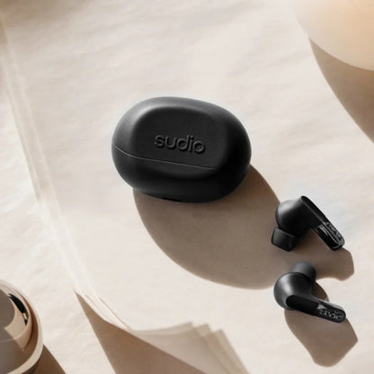 【国内正規品】 sudio N3 Pro カナル型完全ワイヤレスイヤホン Bluetooth マルチポイント アクティブノイズキャンセリング SBC 防水 IPX4 マイク 音声アシスタント コンパクト 北欧 おしゃれ ブラック