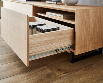 テレビ台 幅150cm スチール脚付き テレビボード 天然木 完成品 収納付き ローボード おしゃれ 北欧 モダン リビング 収納棚 フルオープンスライドレール TV台 TVボード シンプル 一人暮らし(代引不可)