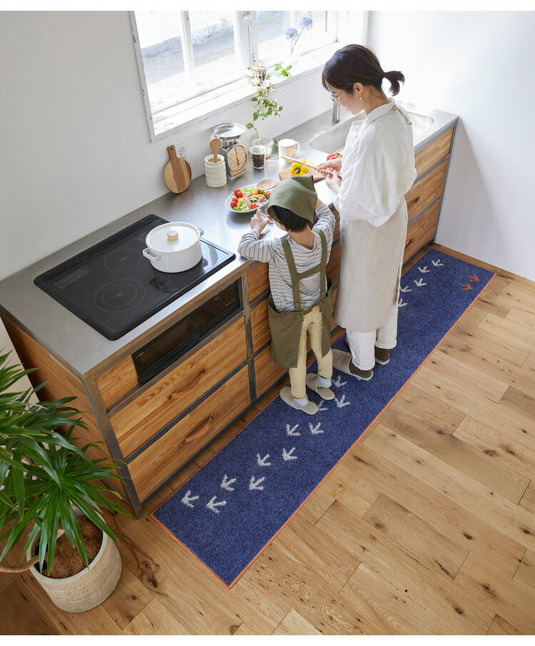 日本製 キッチンマット 45×240cm ウォッシャブル ドライクリーニング メディカルストップ 耐熱 F☆☆☆☆ おしゃれ 北欧 デザインライフ TEKUTEKU KIWI テクテクキーウィマット(代引不可)