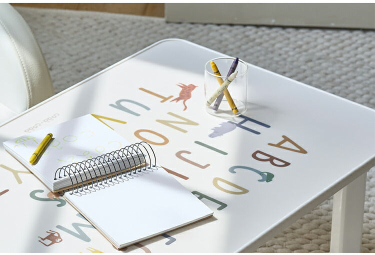 Roomnhome 色々な動物キャラクターデザイン 子供用 折り畳み テーブル 幅70cm 4段階 高さ調整 70×60×29cm アルファベット 韓国産 E1級 エコ合板使用 キッズテーブル 勉強机 ルームアンドホーム(代引不可)