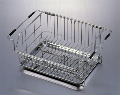 日本製 燕三条 ステンレス製 水切りラック 伸縮バー付き シンク適応サイズ33~49cm 引き出せるトレー付き シンクサイド 水切りラック 水切りかご 水切りバスケット AK-029(代引不可)