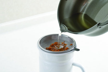 活性炭付オイルポット0.7L ホワイト(代引不可)