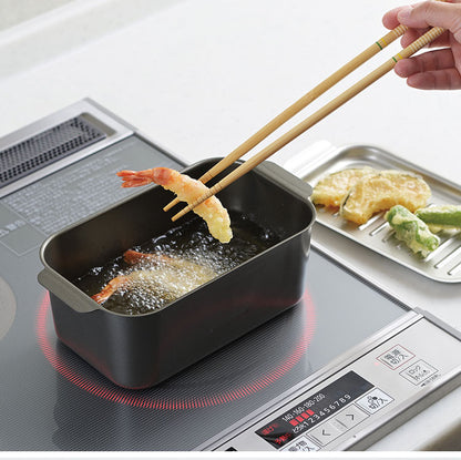 鉄製 角型天ぷら鍋 フタ付き 燕 天ぷら鍋 揚げ物 鍋 トレイ兼用 フタ付き 揚げ鍋 フライヤー 便利 ギフト