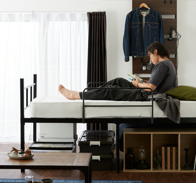 ミドルベッド シングル 宮付き コンセント付き 通気性抜群 収納力 パイプベッド ベッドフレーム単品 ベッド 宮棚付き ロフトベッド スチールベッド 2口 すのこ 高耐久 スチール 収納 ベッドフレーム