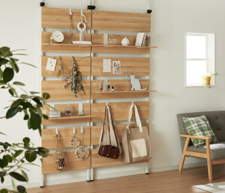 突っ張りウォールラック 幅80cm 棚板2枚付き S字フック7個付き 壁面収納 アジャスター付き 木目調 収納棚 パーテーション ディスプレイ おしゃれ