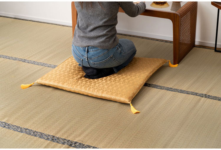 座布団 幅70×奥行70cm 正方形 大き目 大判座布団 ウレタン 完成品 リビング ダイニング 和室 畳 おしゃれ かわいい 軽量 持ち運び簡単(代引不可)