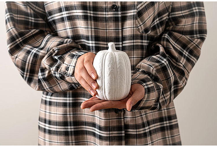 フルーツオブジェ CLY-42 東谷 オブジェ かぼちゃ 小物 置物 インテリア雑貨 玄関 野菜 陶器 マット仕上げ アート おしゃれ コンパクト 観賞 リビング かわいい 黒 ブラック(代引不可)