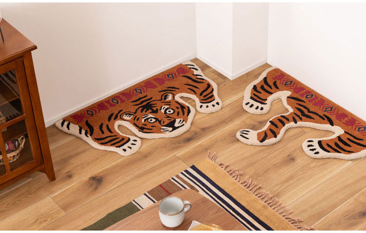 アニマルラグ トラ 虎 タイガー 狐 きつね 熊 くま かわいい おしゃれ インテリア カーペット 絨毯 個性的 アニマル 動物 セパレート 癒し(代引不可)