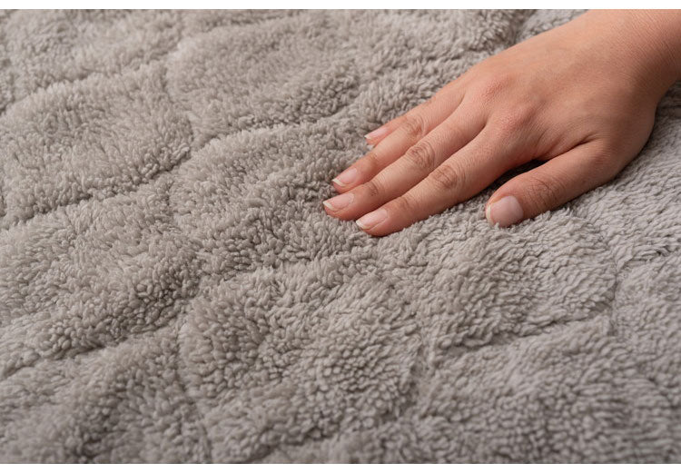 クッションブランケット ブランケット クッションブランケット クッション シンプル 北欧 おしゃれ 折りたたみ コンパクト 2WAY アウトドア キャンプ 防寒 布団 ボア キルティング ファスナー(代引不可)