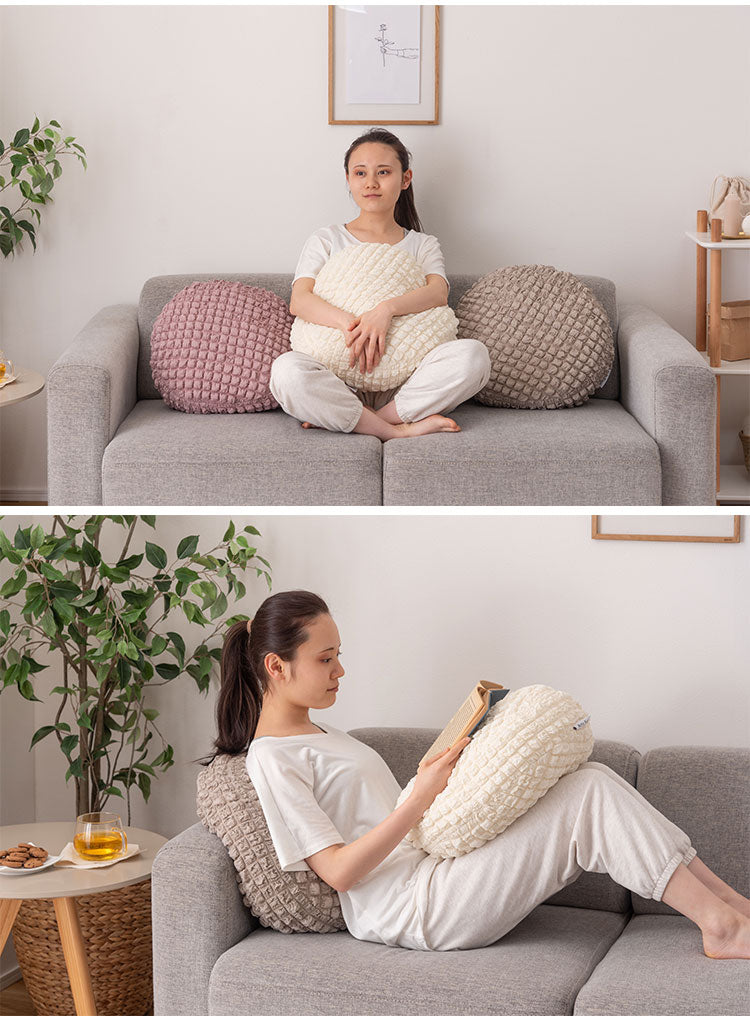 接触冷感 ポップコーン生地 アイボリー 白 白色 クッション かわいい おしゃれ 韓国インテリア 北欧風 北欧 もちもち 夏 ひんやり ニュアンスカラー くすみカラー ラウンド 丸型 丸 円形 直径38cm(代引不可)