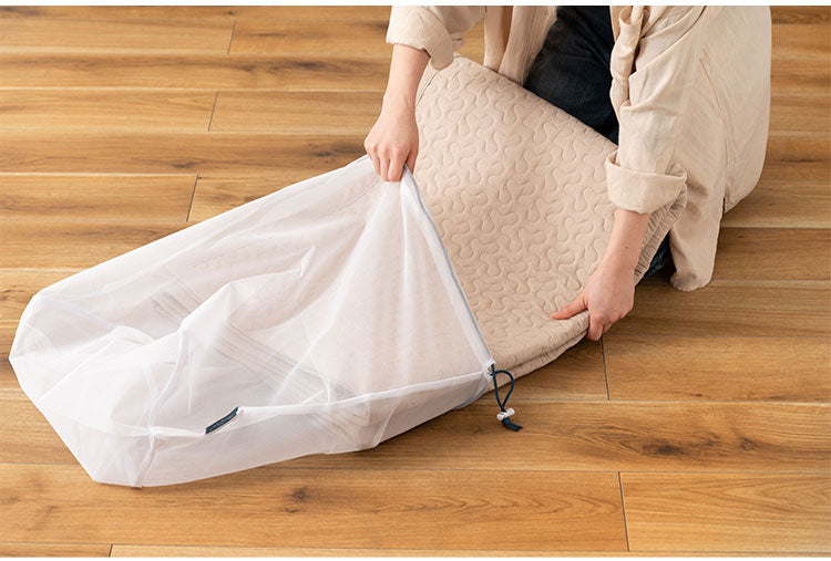 キルト ラグ マット ホワイト 白色 白 イブル コットン 綿 洗える 丸洗い おしゃれ くすみカラー 長方形 四角 韓国インテリア 北欧 北欧風 かわいい 洗濯 洗濯可 190×130 幅190cm キッズ ラグマット(代引不可)