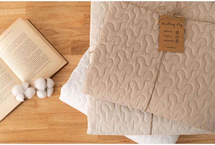 キルト ラグ マット ホワイト 白色 白 イブル コットン 綿 洗える 丸洗い おしゃれ くすみカラー 長方形 四角 韓国インテリア 北欧 北欧風 かわいい 洗濯 洗濯可 190×130 幅190cm キッズ ラグマット(代引不可)