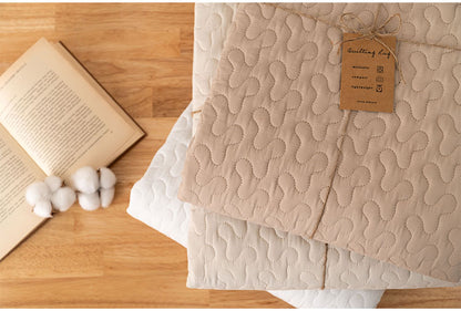 キルト ラグ マット ホワイト 白色 白 イブル コットン 綿 洗える 丸洗い おしゃれ くすみカラー 長方形 四角 韓国インテリア 北欧 北欧風 かわいい 洗濯 洗濯可 190×130 幅190cm キッズ ラグマット(代引不可)