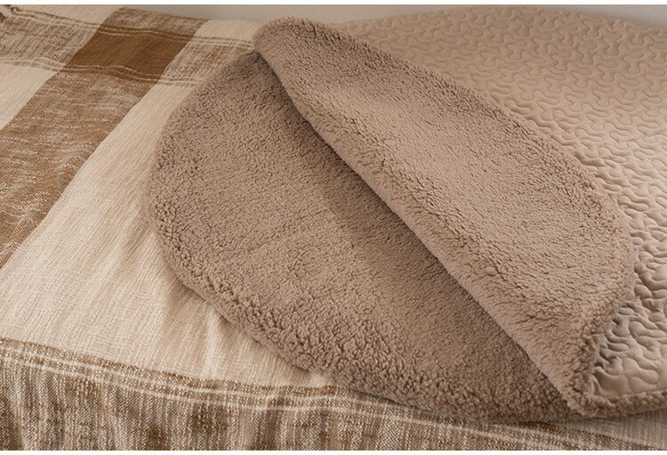 キルトサンドクッション GLK-207 東谷 クッション サンド キルト くすみカラー 大人っぽい おしゃれ かわいい 可愛い サンドクッション ホワイト 白 ベージュ モカ ブラウン 茶色 ひざ掛け 膝 ボア(代引不可)