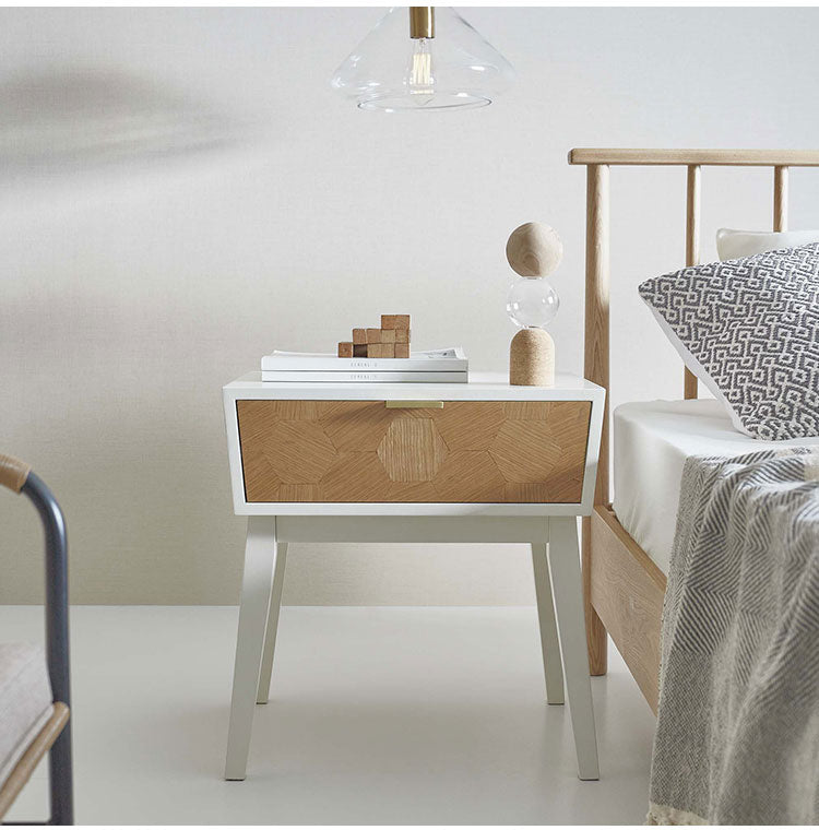 サイドテーブル ナイトテーブル おしゃれ 引き出し付き 収納 木製 コンパクト ベッドサイド ソファサイド モノクロ 韓国インテリア モダン エレガント 白 ホワイト 黒 ブラック 新生活(代引不可)