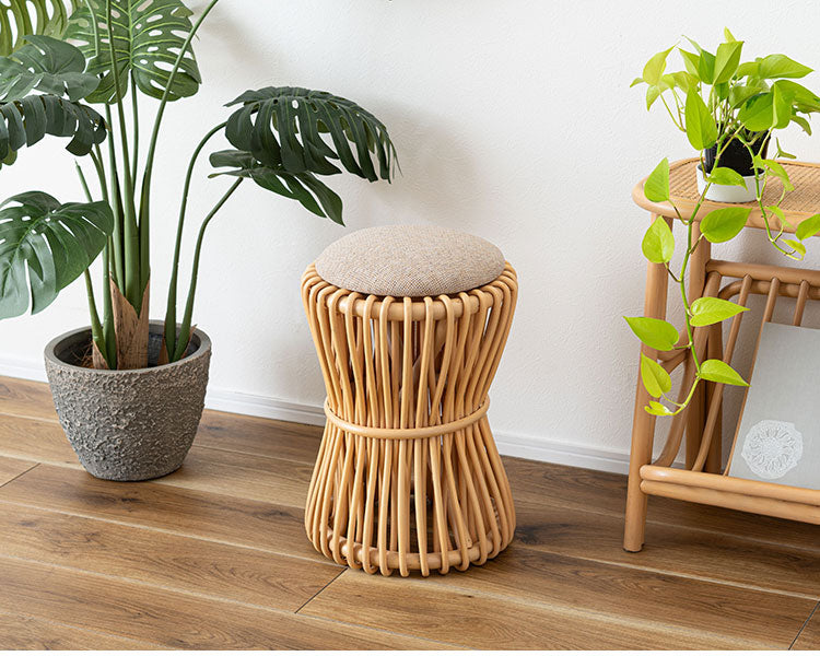 ラウンドスツール GUY-260 東谷 スツール ラタン 籐 円 丸 ラウンド サークル 天然ラタン リゾート 北欧 ナチュラル クッション 高さ40cm 直径30cm 幅30cm 鼓 個性的(代引不可)