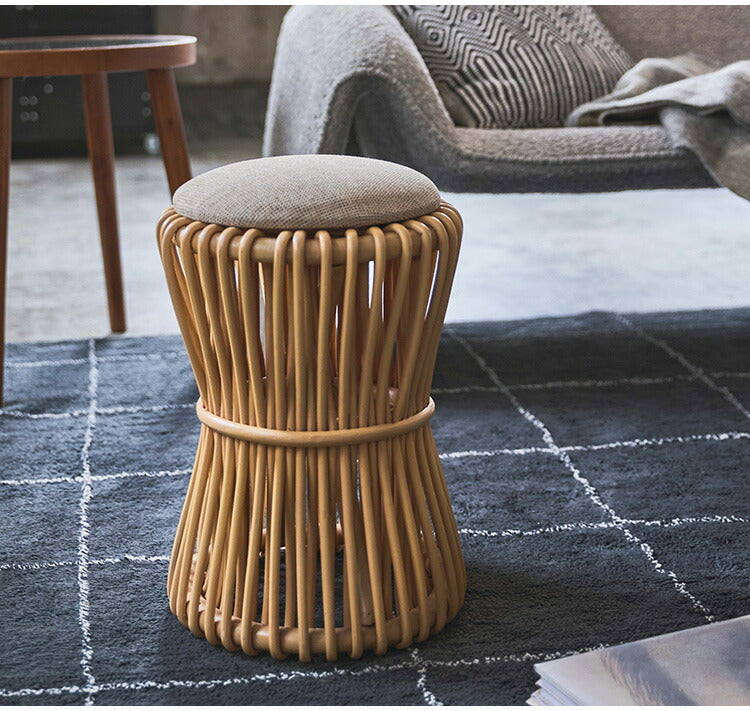 ラウンドスツール GUY-260 東谷 スツール ラタン 籐 円 丸 ラウンド サークル 天然ラタン リゾート 北欧 ナチュラル クッション 高さ40cm 直径30cm 幅30cm 鼓 個性的(代引不可)