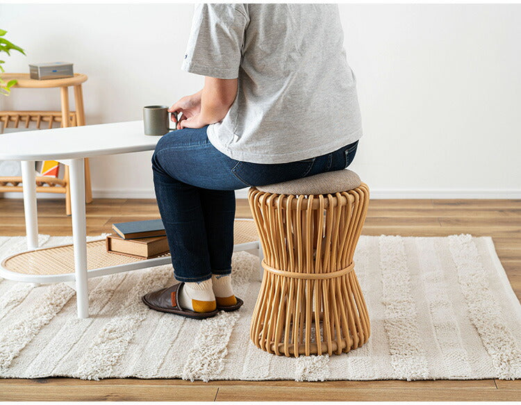 ラウンドスツール GUY-260 東谷 スツール ラタン 籐 円 丸 ラウンド サークル 天然ラタン リゾート 北欧 ナチュラル クッション 高さ40cm 直径30cm 幅30cm 鼓 個性的(代引不可)