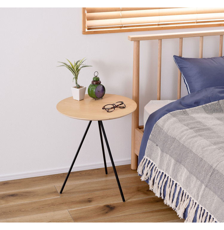サイドテーブル 幅45cm 高さ51.5cm 三脚 アイアン 木製 天然木 オーク テーブル ナイトテーブル おしゃれ シンプル ナチュラル ブラック ラウンド 丸型 3本脚 モダン(代引不可)