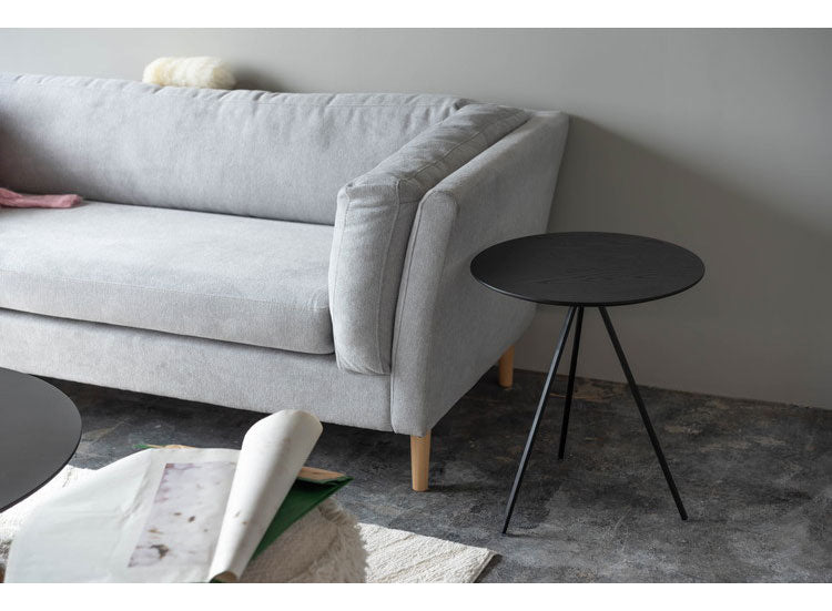 サイドテーブル 幅45cm 高さ51.5cm 三脚 アイアン 木製 天然木 オーク テーブル ナイトテーブル おしゃれ シンプル ナチュラル ブラック ラウンド 丸型 3本脚 モダン(代引不可)