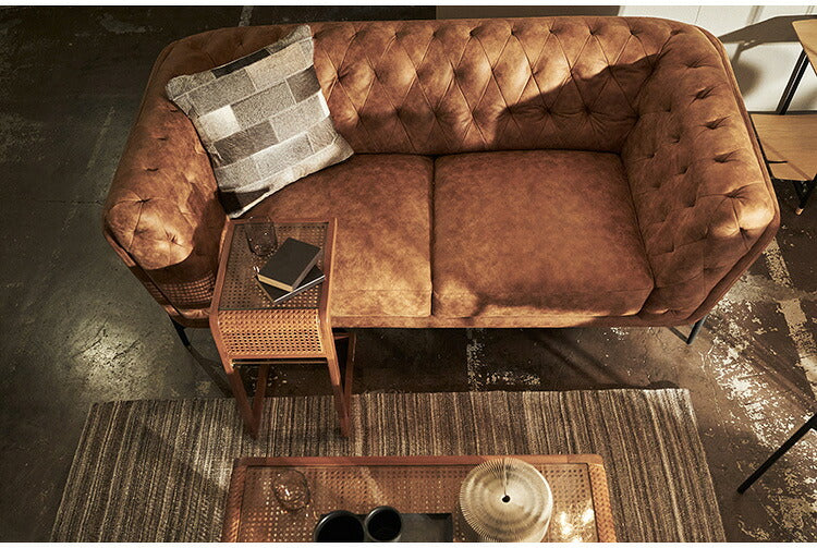 レザー調 ソファ 3人掛け ソファー 3人用 アンティーク ヴィンテージ おしゃれ キャメル グレー 黒 ブラック 木製 アームレスト 肘付き 肘掛け 背もたれ レトロ モダン 高級感 クロスステッチ(代引不可)